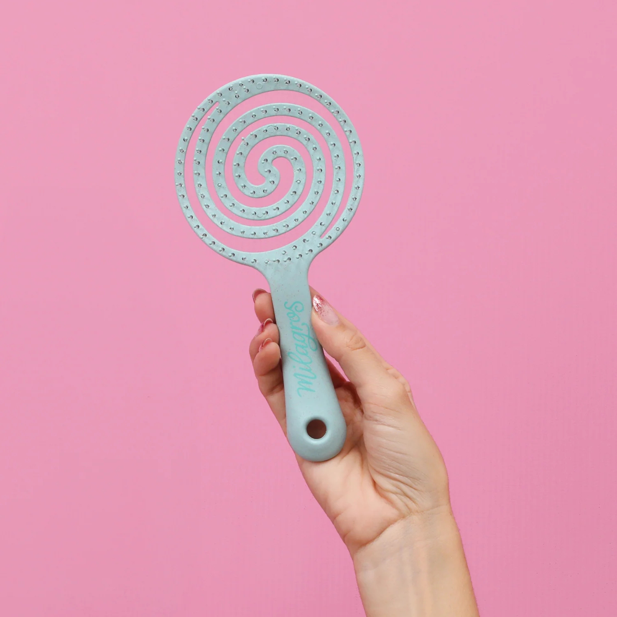 Anti-tangle brush and 2-in-1 hair massager